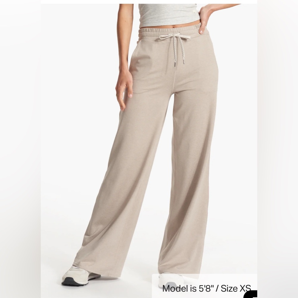 Vuori - Halo Essential Wideleg Tall